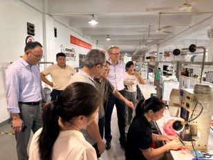 德国Heraeus一行人到访瑞比德